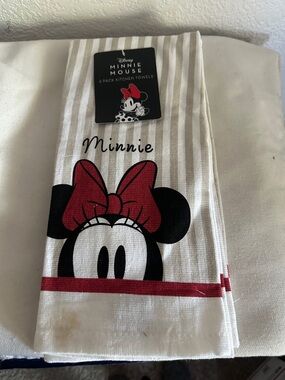 Disney Minnie Mouse Tea Towel in White, Black and Red